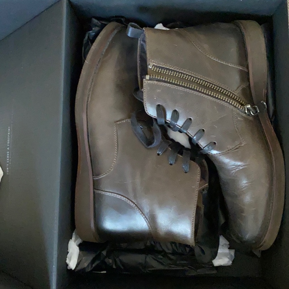 John Varvatos size 10 Portland Chukka boots. Only warn once. The color Antique